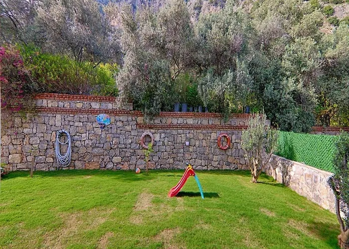 With Private Pool And Sea View In Goecek, Villa Fethiye