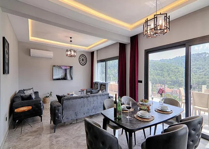 With Private Pool And Sea View In Goecek, Villa Fethiye