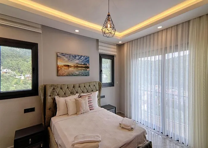 فيلة With Private Pool And Sea View In Goecek, *