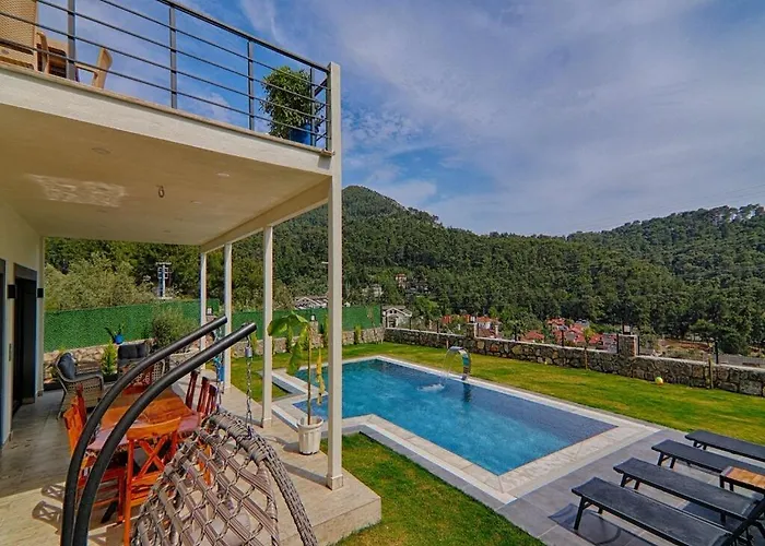 فيلة With Private Pool And Sea View In Goecek,